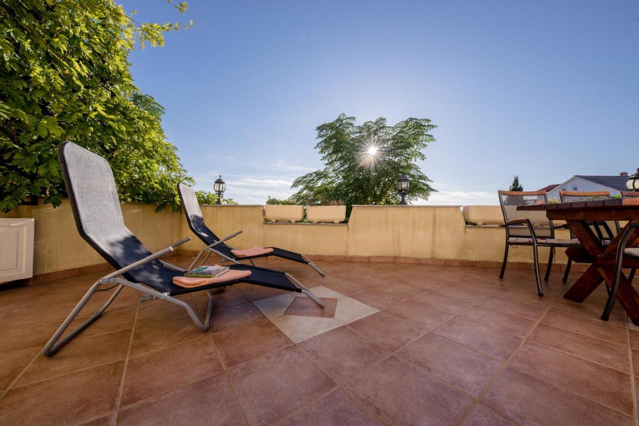 Apartment Marisol Barbat Barbat na Rabu ภายนอก รูปภาพ