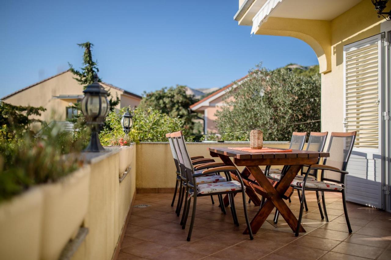 Apartment Marisol Barbat Barbat na Rabu ภายนอก รูปภาพ