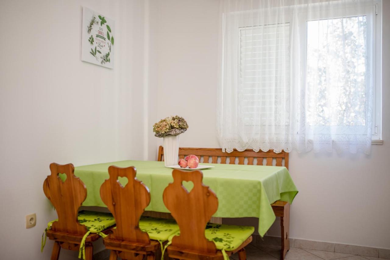 Apartment Marisol Barbat Barbat na Rabu ภายนอก รูปภาพ