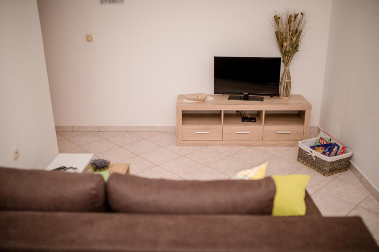 Apartment Marisol Barbat Barbat na Rabu ภายนอก รูปภาพ