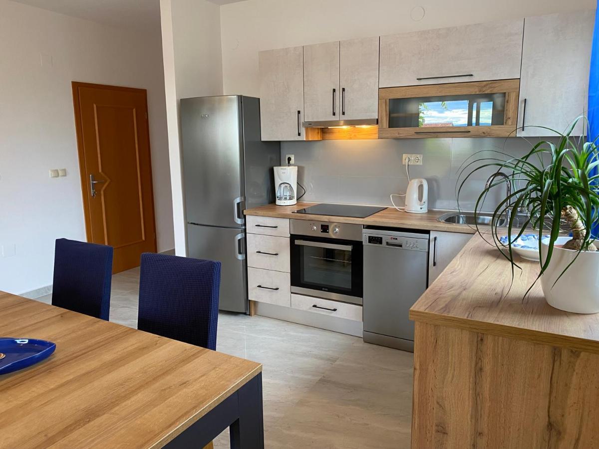 Apartment Marisol Barbat Barbat na Rabu ภายนอก รูปภาพ